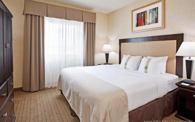 Delta Hotels by Marriott Detroit Novi