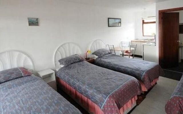 Altnacealgach Motel