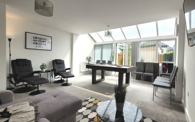House of 4 Chimneys by Your Lettings UK
