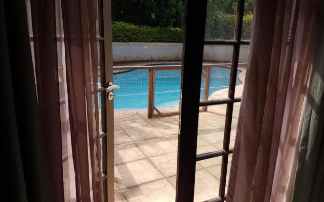 Fairview Bed And Breakfast - Double Bedroom 3