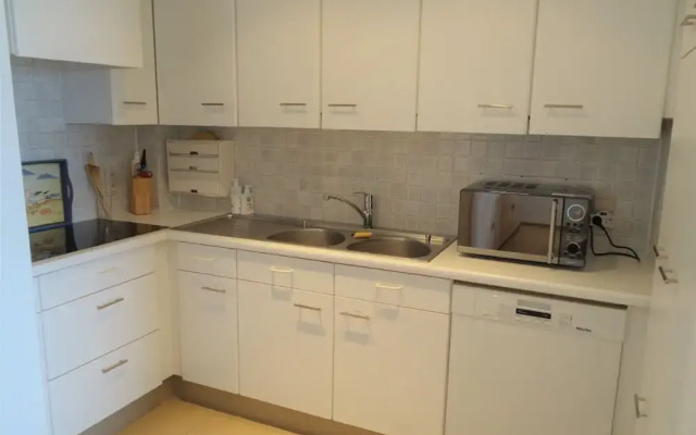 Coastal Comfort With Views