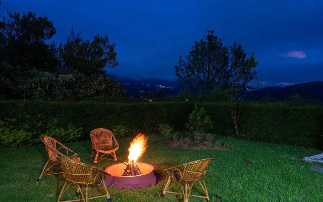 StayVista at Casa Pinnacle