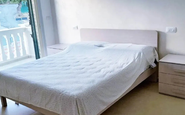 Belvilla by OYO Villa Intera 12 Pax