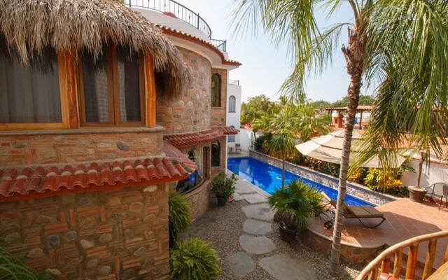 Casa Fibba 4 BR by Casago