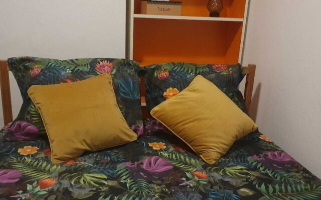 Room in House - Cosy Room In Antwerpen