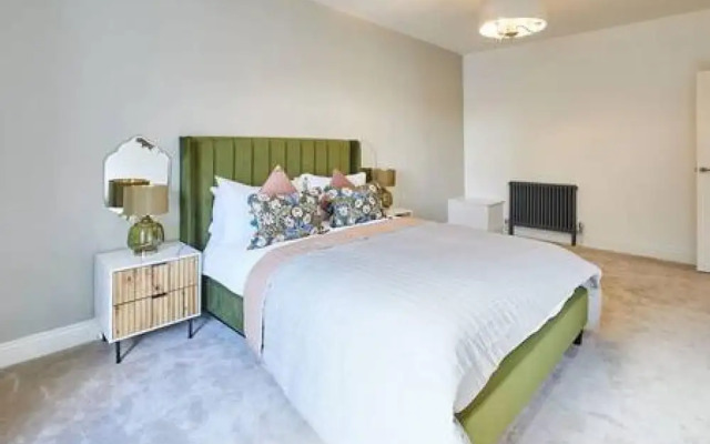 Host Stay South View