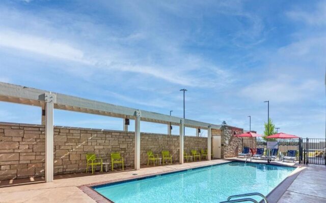 Home2 Suites by Hilton Midland East