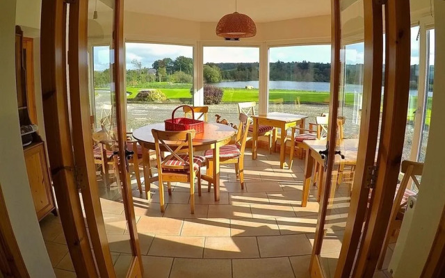 Lake House B&B