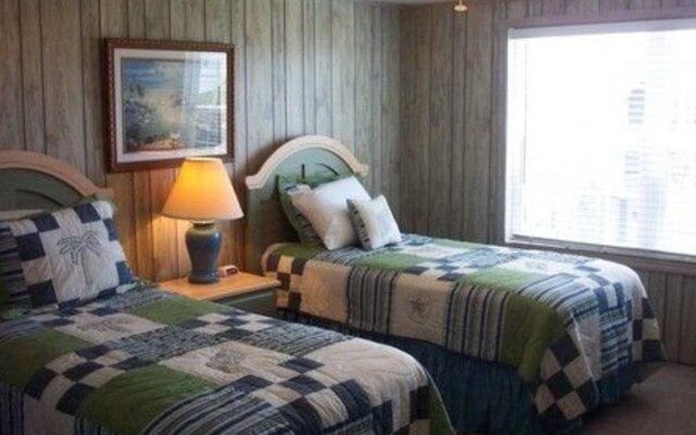 5 O'Clock Somewhere - 4 Br Home