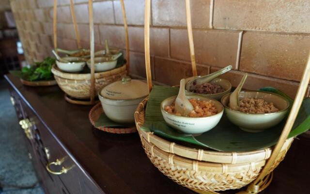 Tomodachi Retreat - Làng Mít