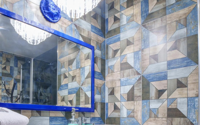 Apart Mari на набережной Генерала Карбышева 4