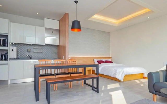Yeosu Marine Terrace Poolvilla