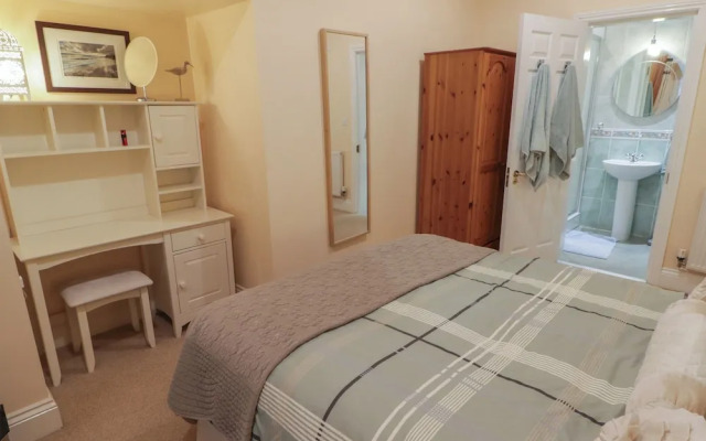 Apartment 7 Mansion House