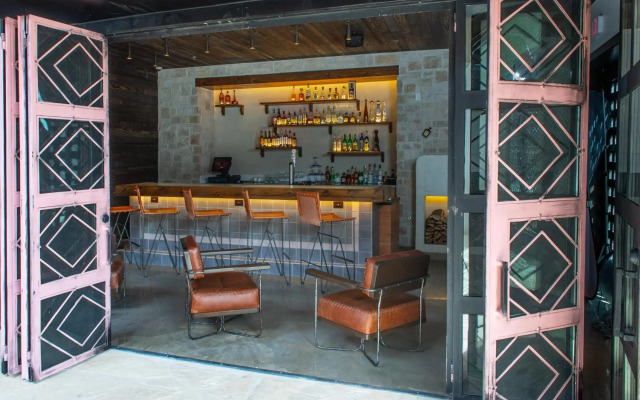 Texican Court, by Valencia Hotel Collection