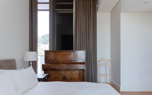 Penthouse 702 Kylemore B