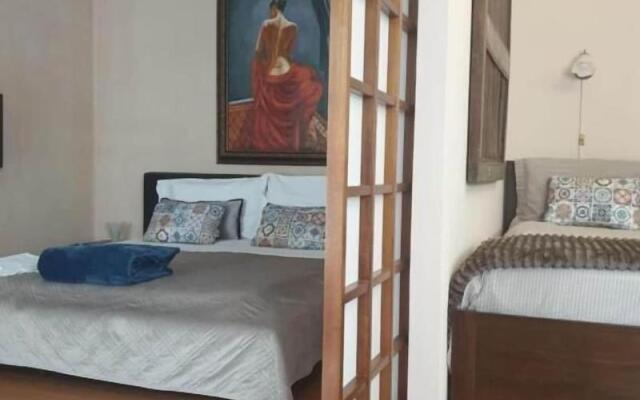 Villa Marisa bed breakfast and books