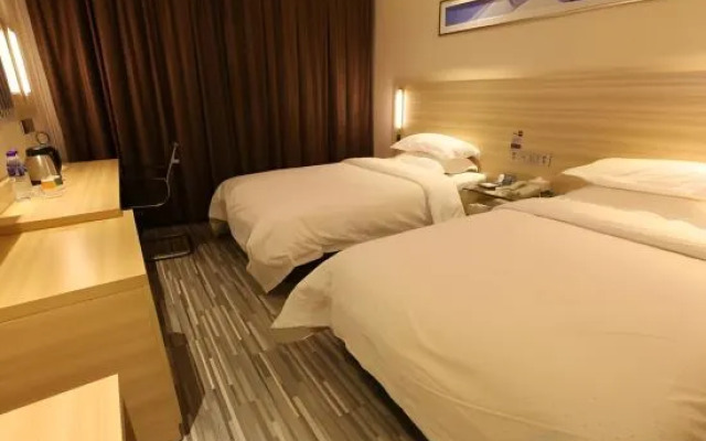 City Comfort Inn Hotel (Zhongshan Daxin Xindu Hui Xiaolan High-Speed Railway Station)