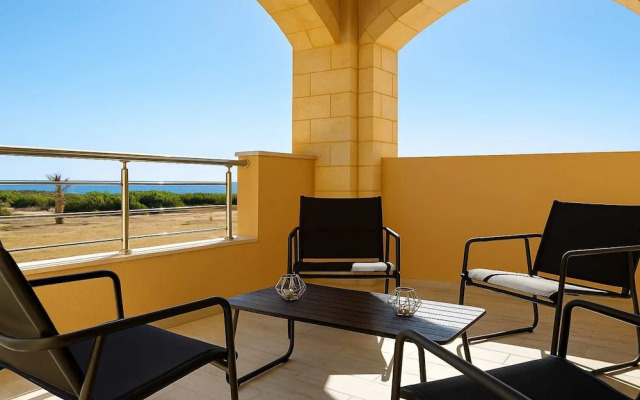 Milolithos Sunkissed Getaway Seaside Pool Escape