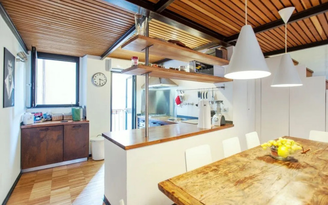 Portico - WR Apartments