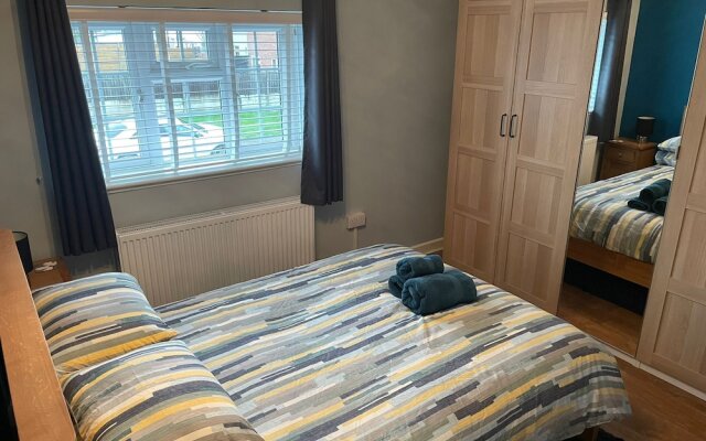 Beautiful 3-bed House in Romford