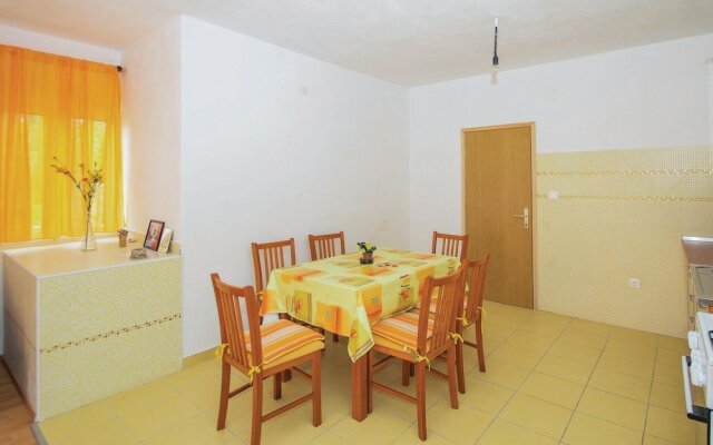 Nice Home in Blato With 2 Bedrooms and Wifi