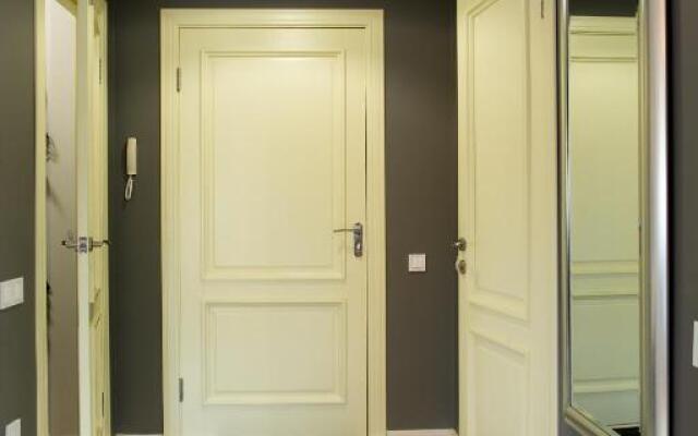 Lotos for You Apartments 2, RED PIANO