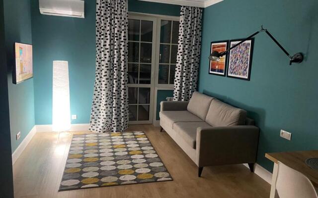 absolutely new and cozy appartment near garden