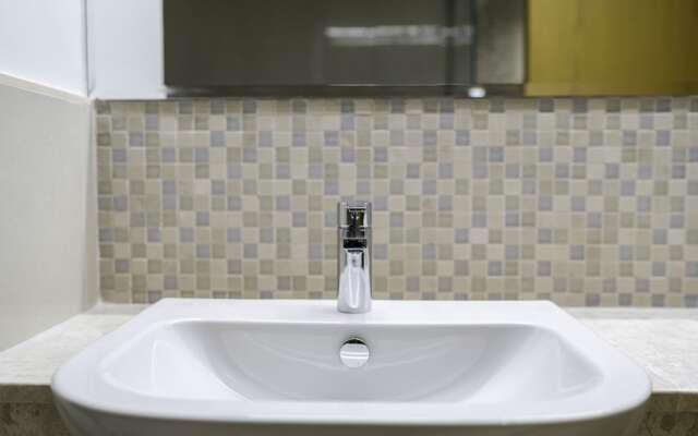 Spacious Art Deco Apt with Burj,Canal Views