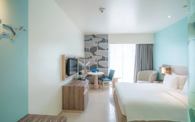 Holiday Inn Express Phuket Patong Beach Central by IHG - Image 6