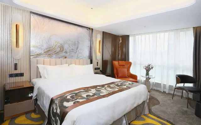 Regency Apartment Hotel