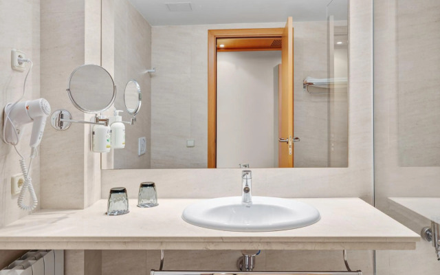 B&B Hotel Tarragona Valls Hotel