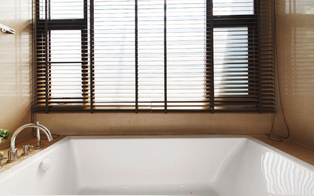 Phuphatara By Favstay