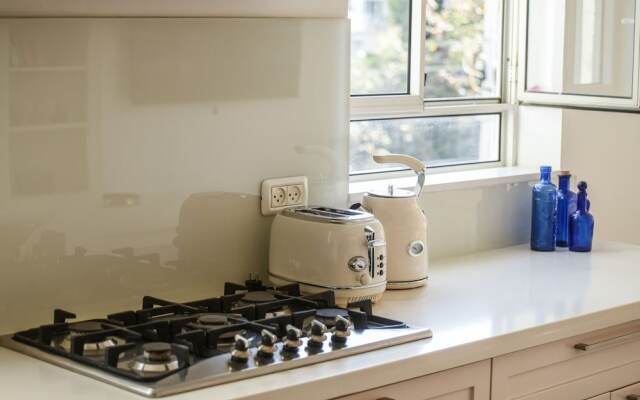 Stunning 2BR Apartment in Beeri