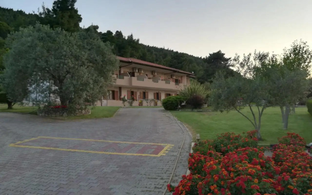 Elenas Studios