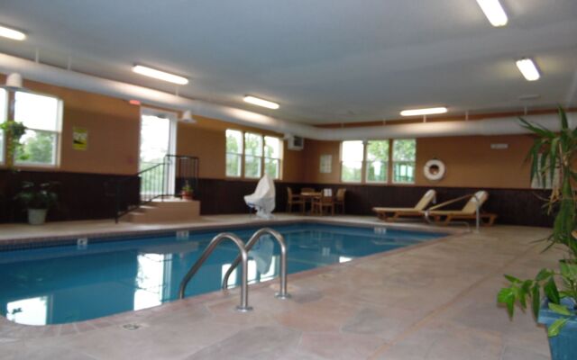 Best Western Teal Lake Inn