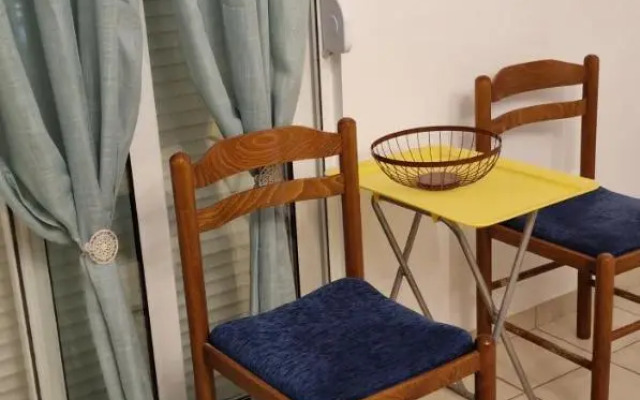 Quiet apartment with easy access to attractions.