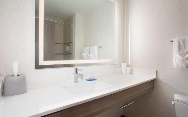 Holiday Inn Express & Suites Grand Junction by IHG