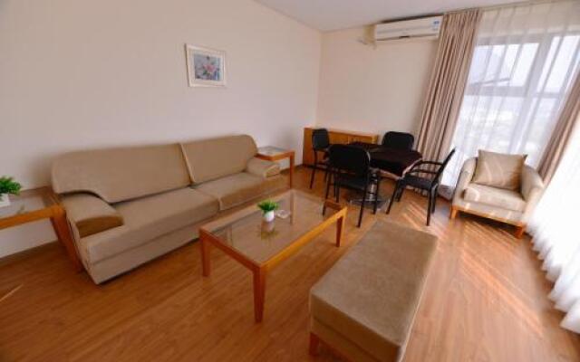 Blue Mansion Hotel Fuxian Lake Chengjiang