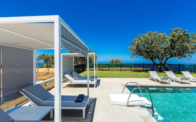 Villa O2 - With Private Heated Pool
