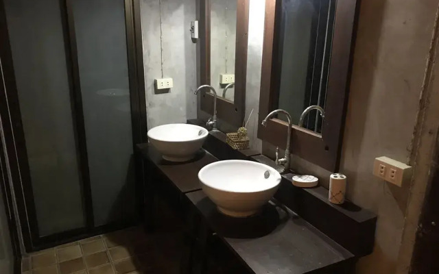 J2B Beach Bungalows