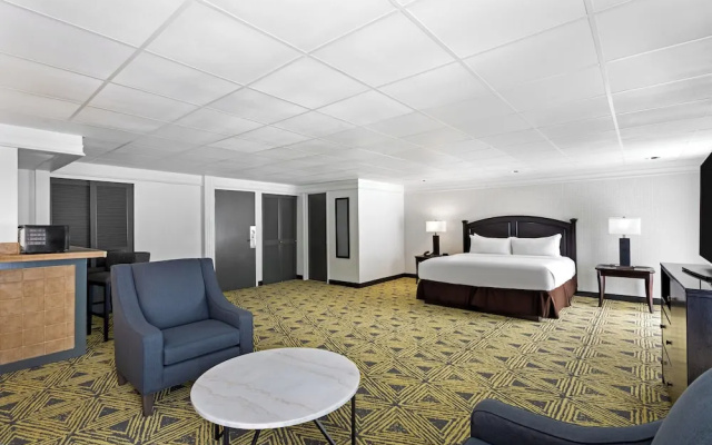 DoubleTree by Hilton Washington Meadow Lands Casino Area
