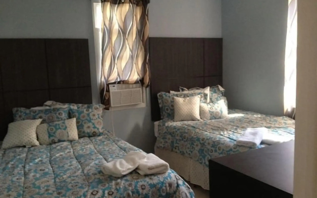 HC-121 Beach Haus