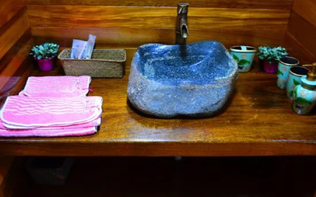 Tree House Guesthouse