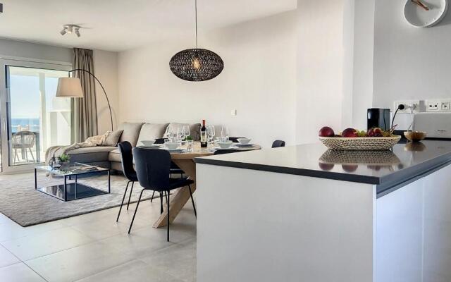 Via Celere 2331 Luxury Sea View Apartment