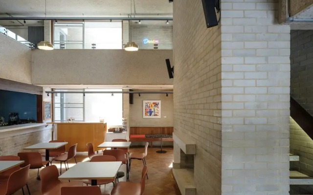 Murray Edwards College