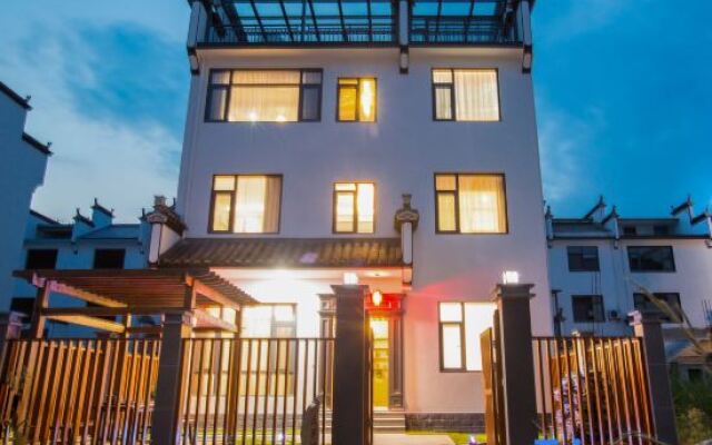 Zhongxun Courtyard Villa B&B