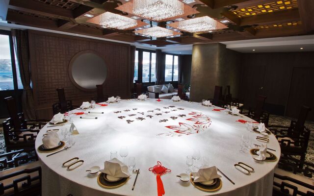 Huatian Chinagora Hotel