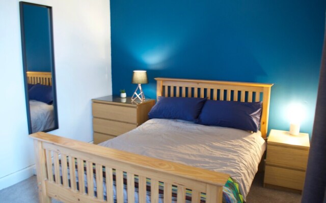 1 Bedroom Apartment in Newington