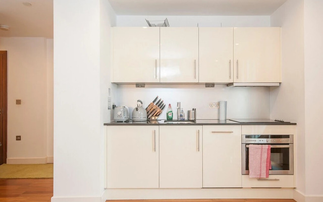 Luxurious 1 Bed Cardiff City Centre Apartment