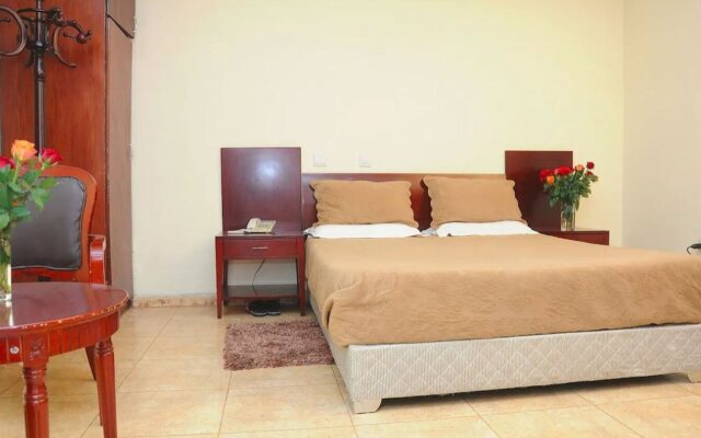 Baks Hotel Apartment